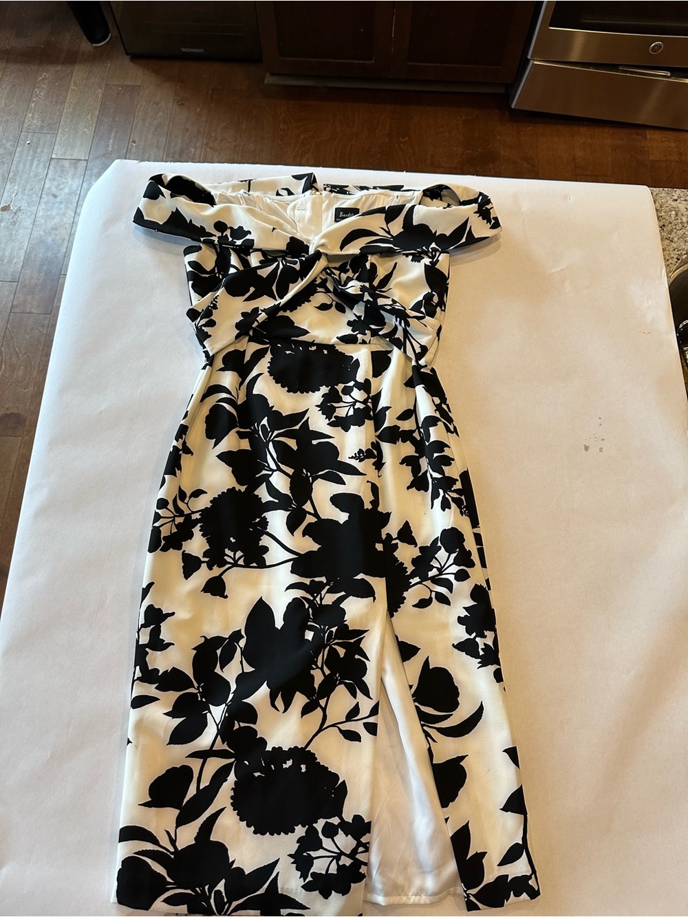 Bardot Black & White Floral Midi Dress - Picture 2 of 3